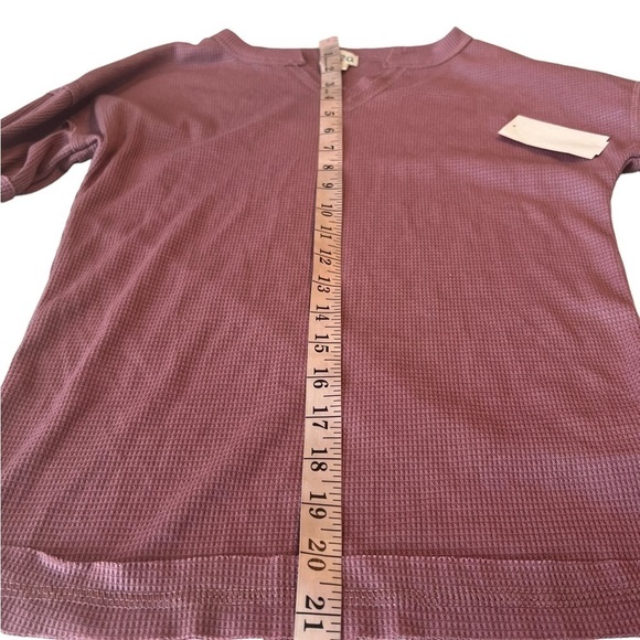 NEW BAEA Los Angeles Pink Waffle Knit Splitneck Pullover with Wide Sleeve NEW - Picture 10 of 16